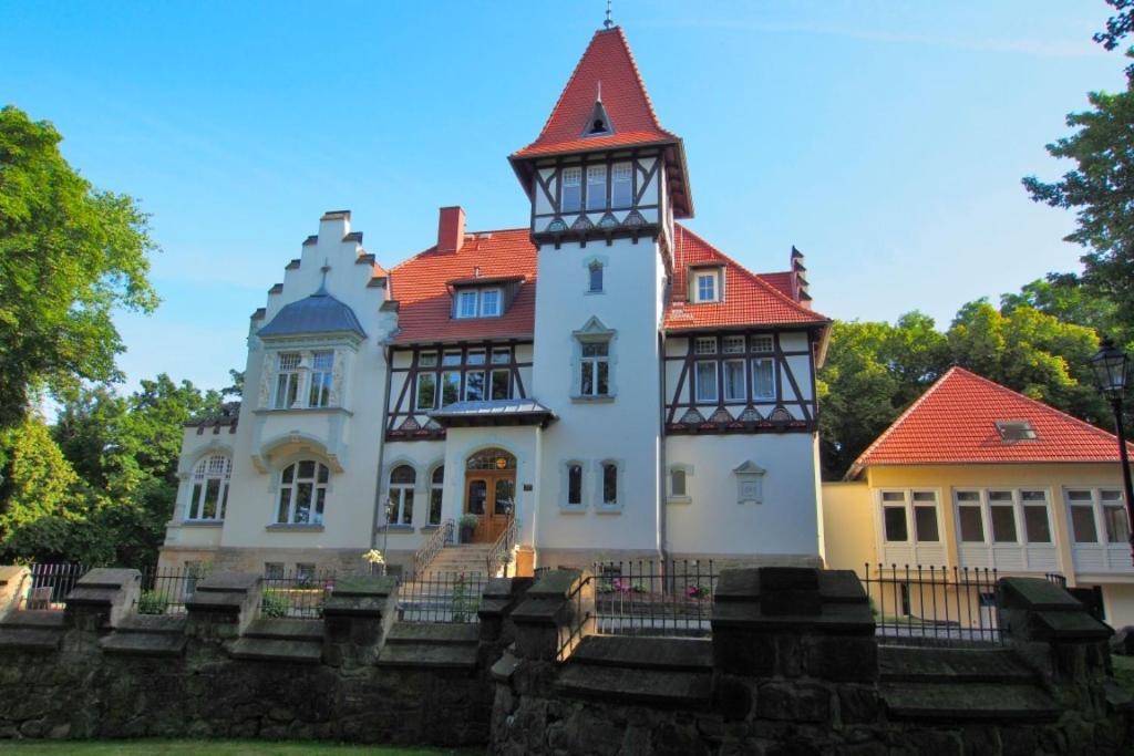 Hotel Schlossvilla Derenburg Exterior photo